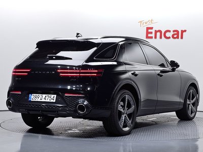 صورة 3 لـ 2021 Genesis GV70