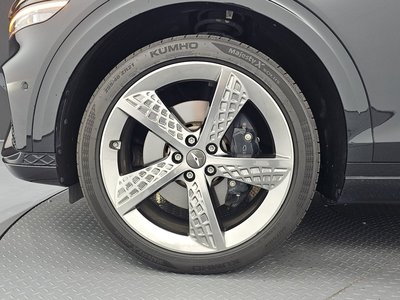 صورة 6 لـ 2021 Genesis GV70