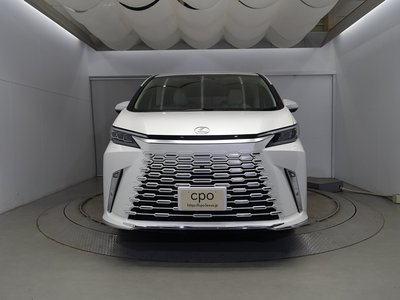 صورة 5 لـ 2025 Lexus LM