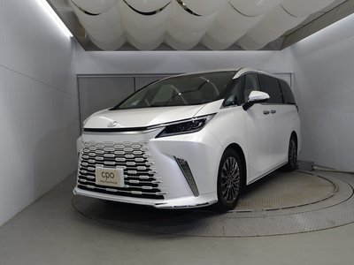 صورة 1 لـ 2025 Lexus LM
