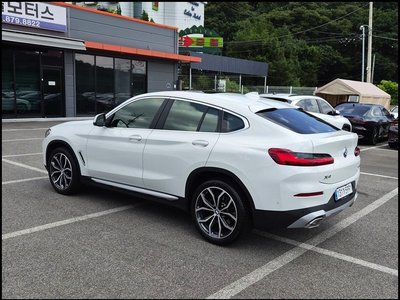 2025 BMW X4 — миниатюра 18