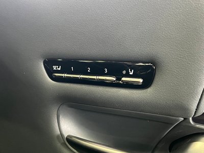 2018 Lexus LS — миниатюра 34