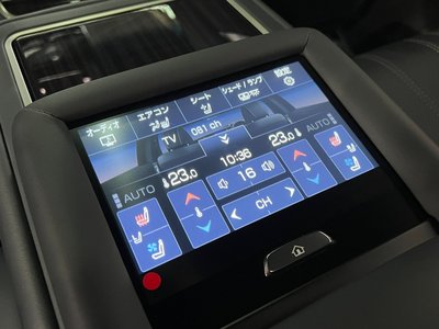 LEXUS LS - 9