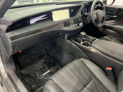 2018 Lexus LS — миниатюра 43