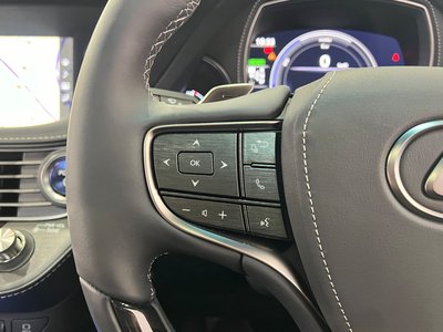 2018 Lexus LS — миниатюра 26