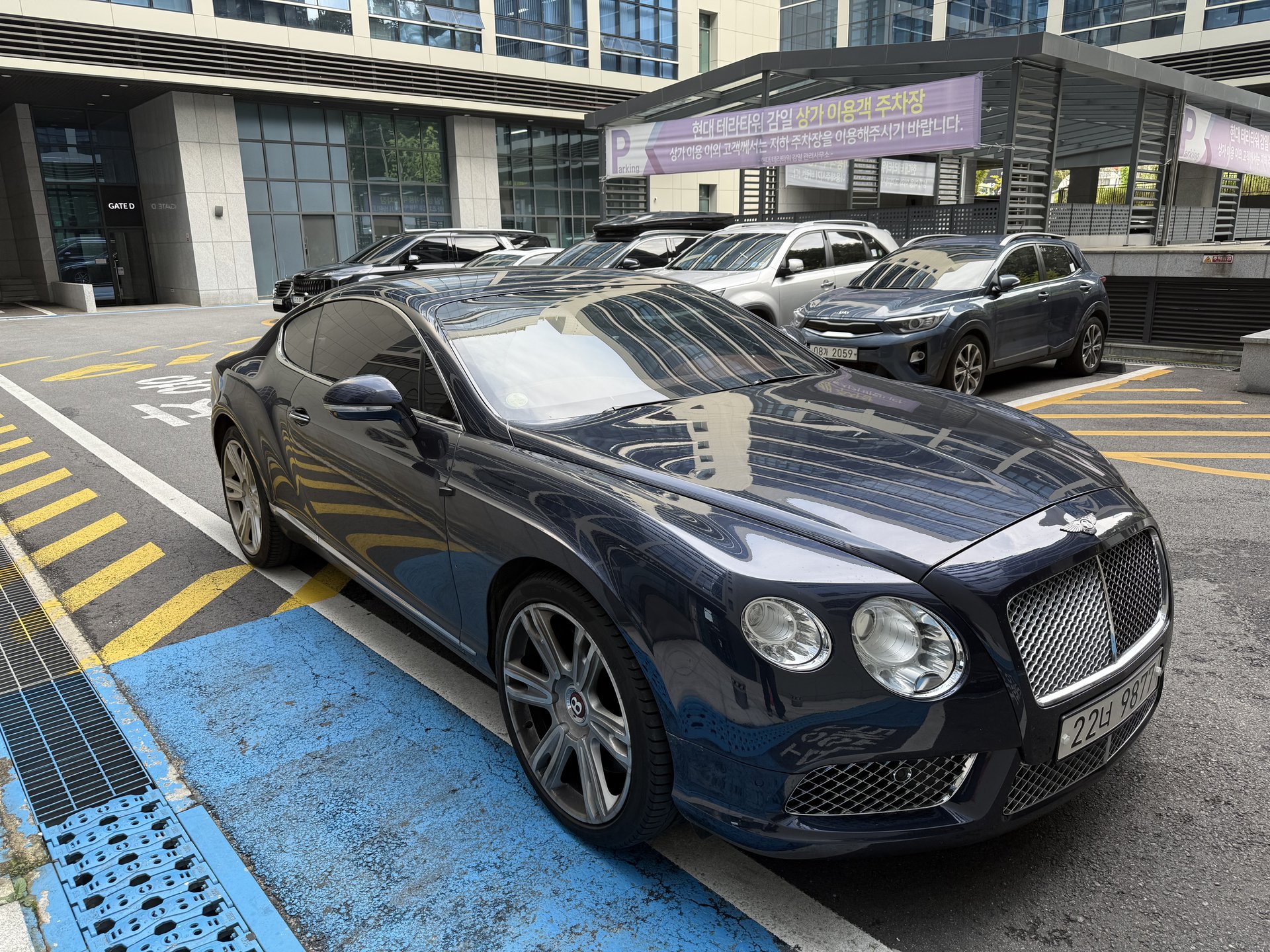 BENTLEY CONTINENTAL - View 1