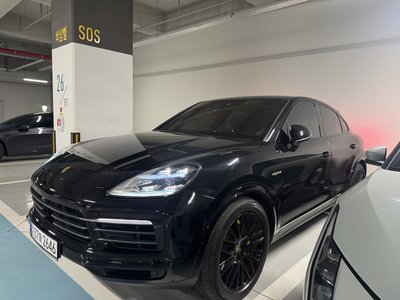 PORSCHE CAYENNE - 1