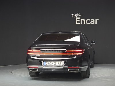 2019 Genesis G90 photo 4