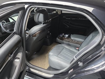 صورة مصغرة 11 لـ 2019 Genesis G90