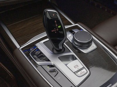 BMW 7 SERIES - 9