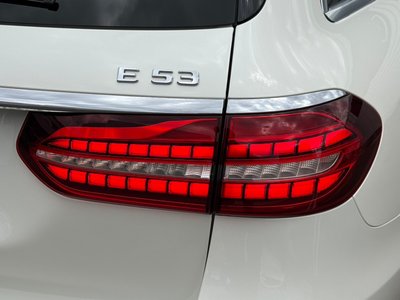 MERCEDES-BENZ E-CLASS - 7