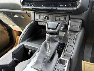 TOYOTA LAND CRUISER 250 - 10