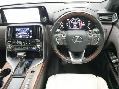 LEXUS LX - 7