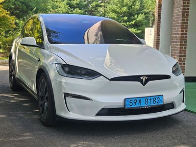 2023 Tesla MODEL X photo 4