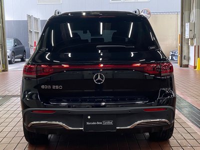 MERCEDES-BENZ EQB - 9