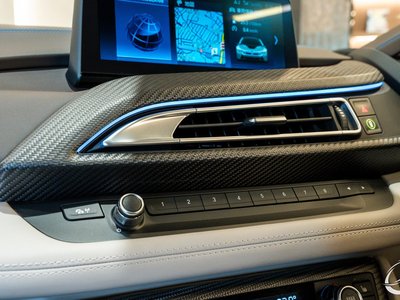 صورة مصغرة 127 لـ 2020 BMW I8
