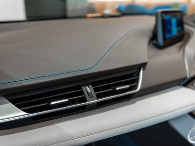 صورة مصغرة 124 لـ 2020 BMW I8