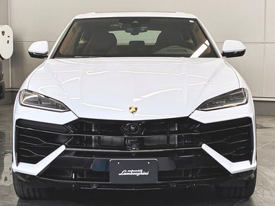 LAMBORGHINI URUS - 6
