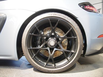 صورة مصغرة 11 لـ 2025 Porsche 718 SPYDER
