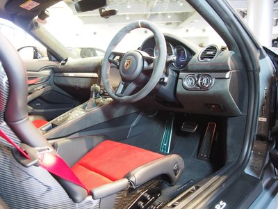 صورة مصغرة 32 لـ 2025 Porsche 718 SPYDER