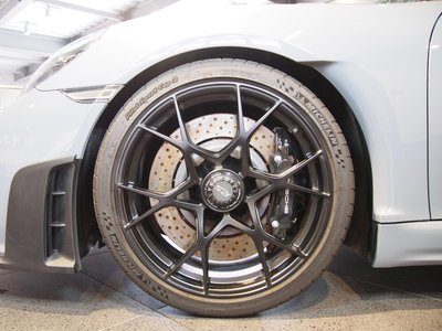 صورة 10 لـ 2025 Porsche 718 SPYDER