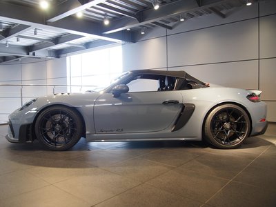 صورة 3 لـ 2025 Porsche 718 SPYDER