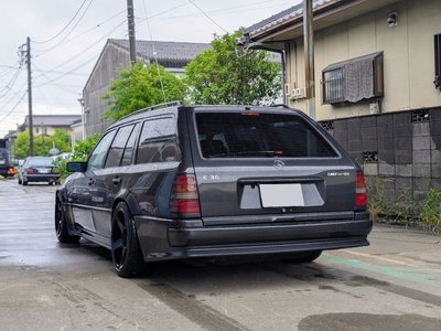 MERCEDES-BENZ E-CLASS - 4