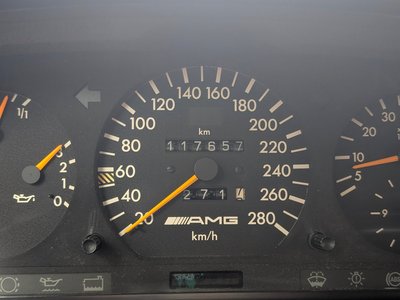 MERCEDES-BENZ E-CLASS - 6