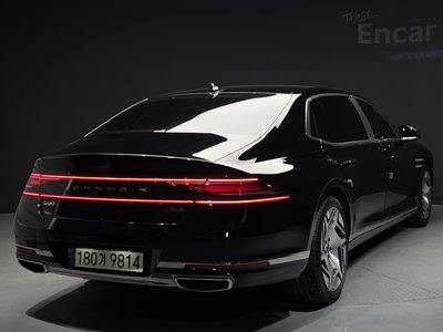 صورة 5 لـ 2022 Genesis G90 (RS4)