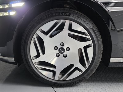 صورة 6 لـ 2022 Genesis G90 (RS4)