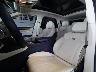 2021 Bentley BENTAYGA thumbnail 14