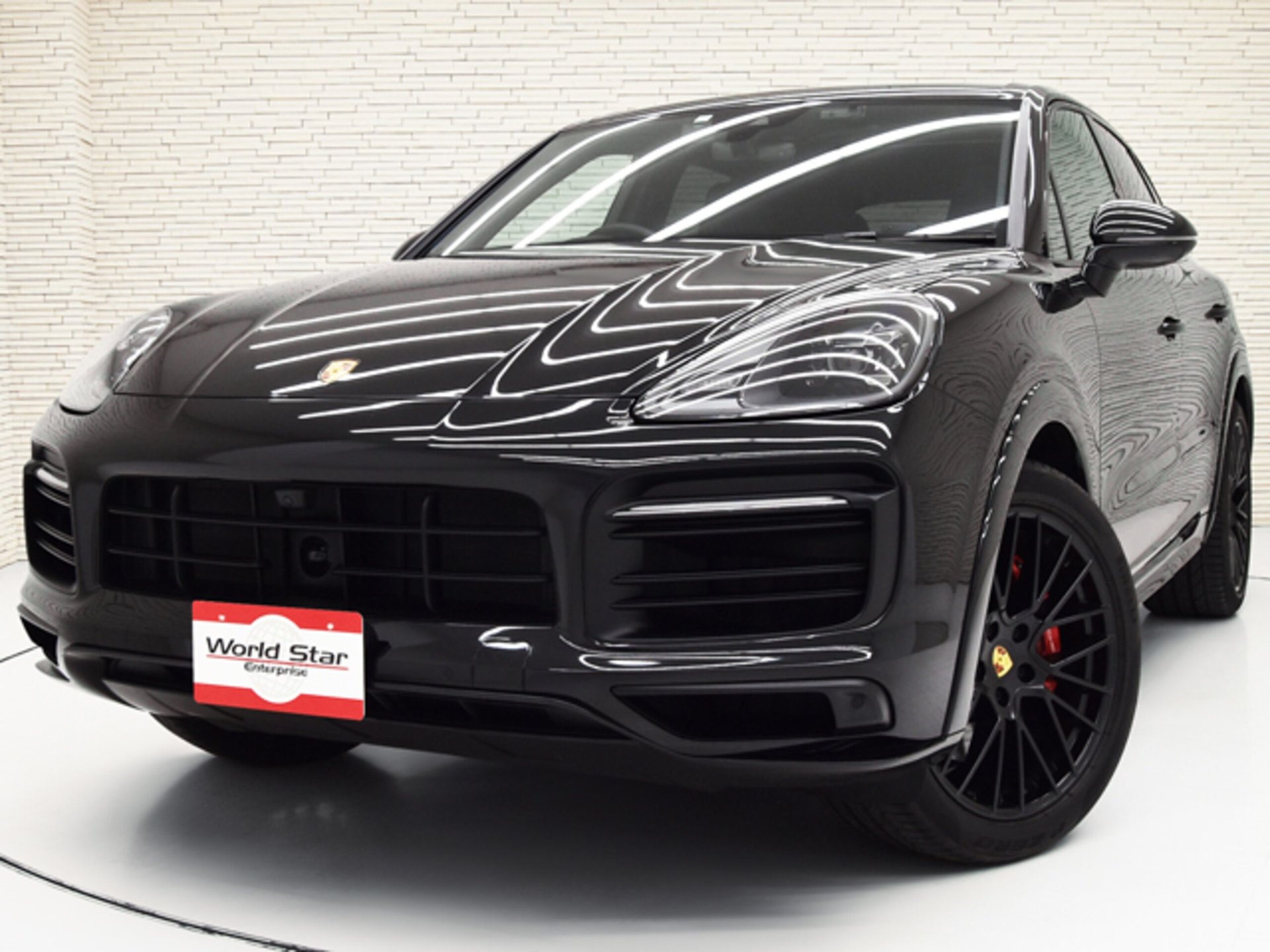 PORSCHE CAYENNE - View 1
