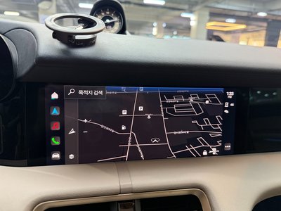 2021 Porsche TAYCAN — миниатюра 12