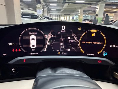 2021 Porsche TAYCAN — миниатюра 11