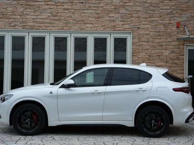 صورة 3 لـ 2019 ALFA Romeo STELVIO