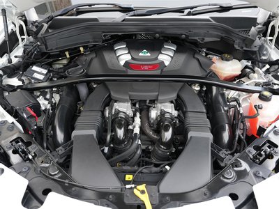 صورة 10 لـ 2019 ALFA Romeo STELVIO