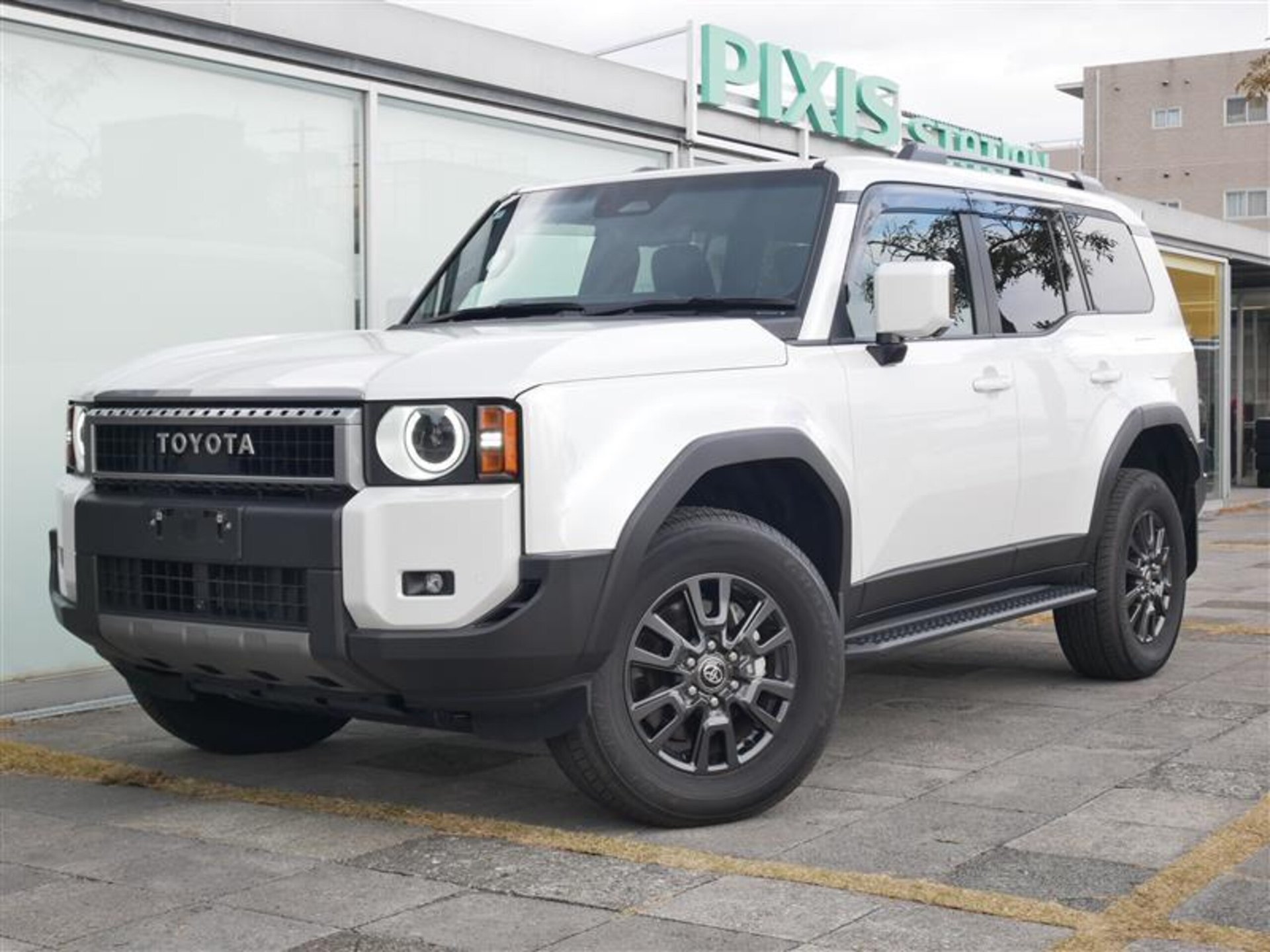 TOYOTA LAND CRUISER 250 - View 1