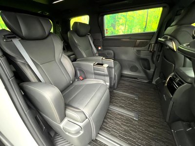 2025 Toyota ALPHARD 照片 9