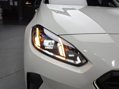 2025 BMW 1 SERIES 照片 9