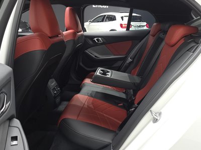 صورة مصغرة 18 لـ 2025 BMW 1 SERIES