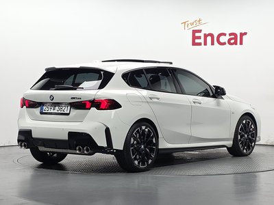 2025 BMW 1 SERIES 照片 4