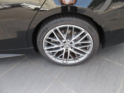 صورة 8 لـ 2026 Mercedes-BENZ C-CLASS AMG