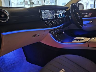MERCEDES-BENZ E-CLASS - 4