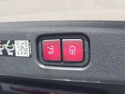 صورة مصغرة 30 لـ 2025 Mercedes-BENZ E-CLASS