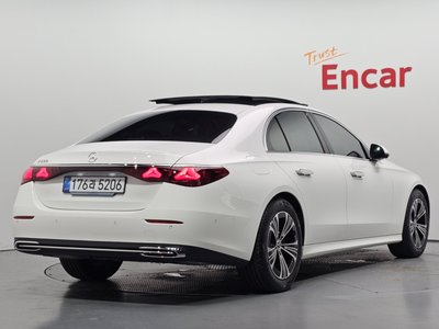 صورة 4 لـ 2025 Mercedes-BENZ E-CLASS