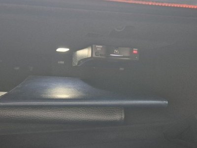 MERCEDES-BENZ E-CLASS - 7
