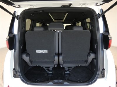 TOYOTA ALPHARD - 6