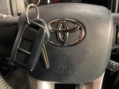 TOYOTA LAND CRUISER - 6