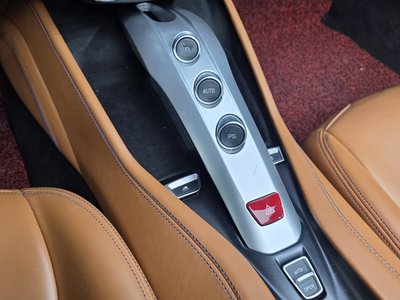 FERRARI CALIFORNIA - 9