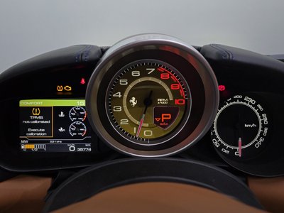 FERRARI CALIFORNIA - 8